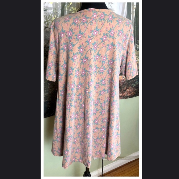 LulaRoe perfect Tee - soft yellow with pink floral - Picture 2 of 4